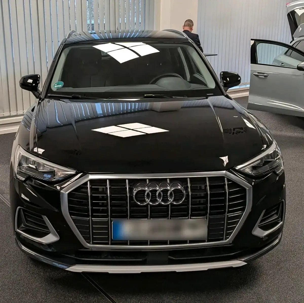Gebraucht Audi Q3 Ambiente 150 PS (110 kW) 2025 Schwarz SUV
