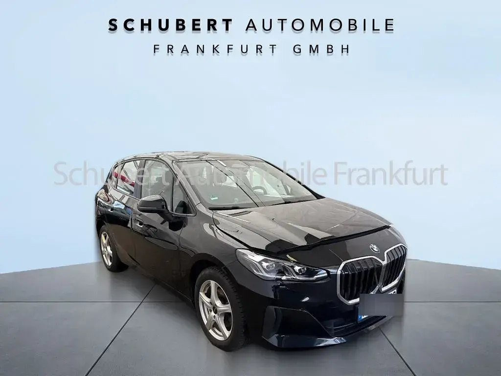 Gebraucht BMW 220 Active Tourer Luxury Line 170 PS (125 kW) 2023 Schwarz Van / Kleinbus