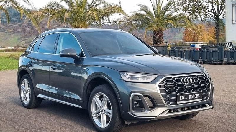 Grau Gebraucht 2021 Audi Q5 S-Line SUV | 36.999 € (Superpreis) - Bild 1/4