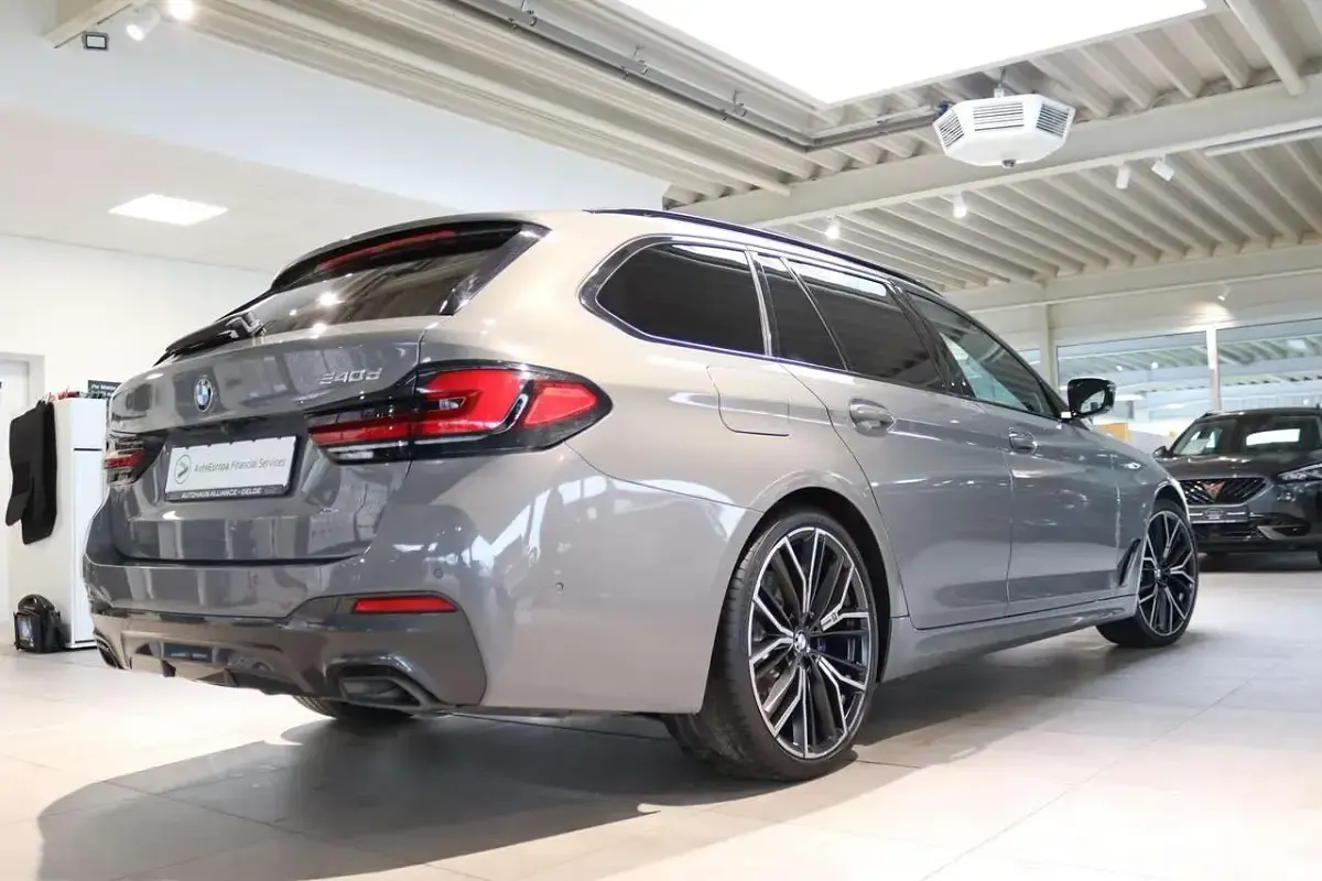 Gebraucht BMW 540 M Sport 340 PS (250 kW) 2020 Grau Kombi