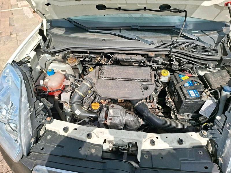 Usata Opel Combo 2014 Bianco Monovolume