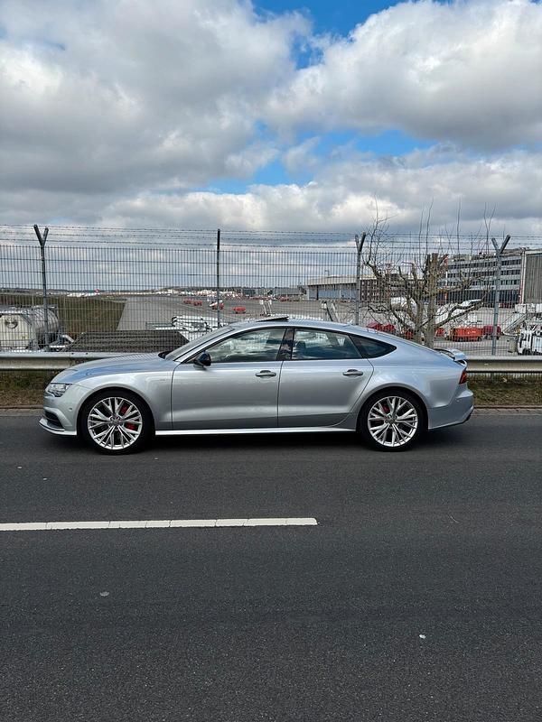 Silber Gebraucht 2015 Audi A7 Competition Kleinwagen | 25.500 € (Superpreis) - Bild 1/4