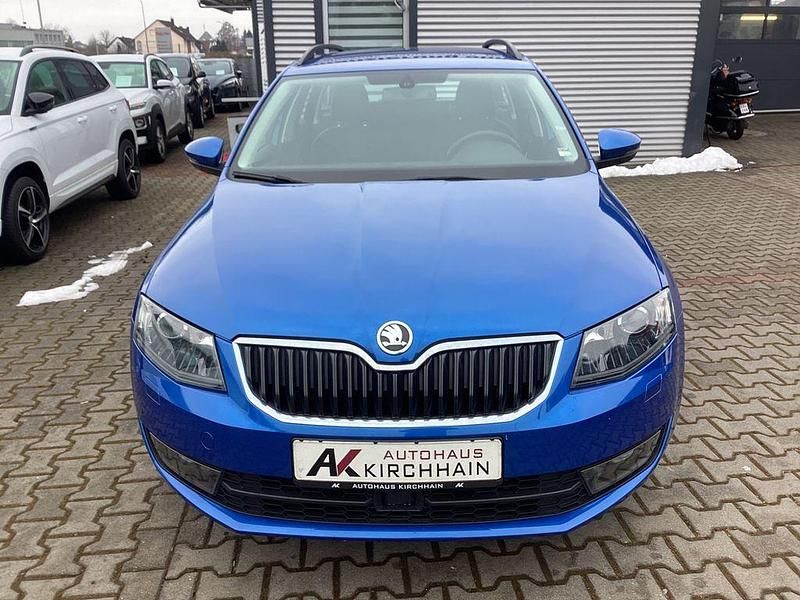Gebraucht Skoda Octavia Elegance 179 PS (131 kW) 2014 Blau Kleinwagen