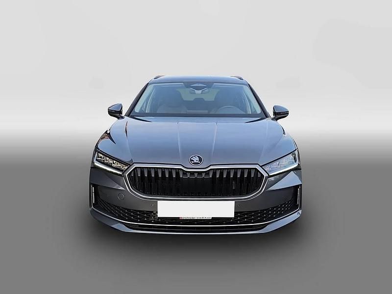 Gebraucht Skoda Superb Selection 150 PS (110 kW) 2025 Grau Kombi