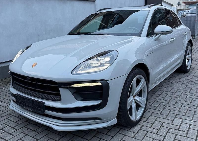 Grau Gebraucht 2023 Porsche Macan Sport SUV | 57.900 € (Guter Preis) - Bild 1/4