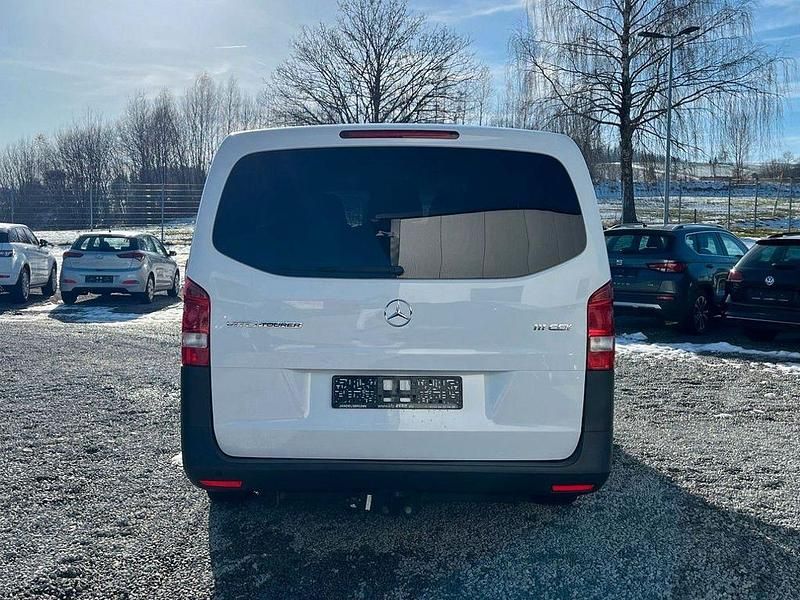Gebraucht Mercedes Vito 114 PS (83 kW) 2017 Weiß Van