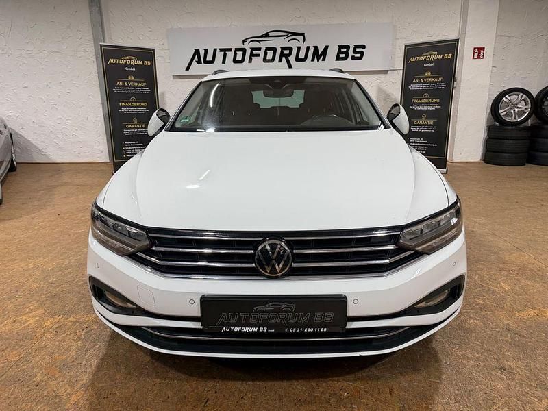 Gebraucht VW Passat Business 150 PS (110 kW) 2023 Weiß Kombi