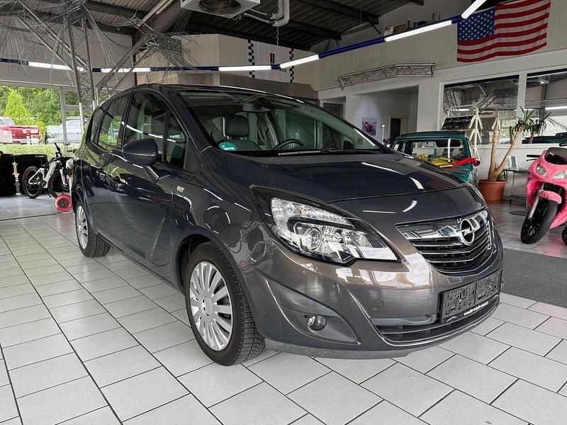 Grau Gebraucht 2013 Opel Meriva Active Van / Kleinbus | 5.899 € (Fairer Preis) - Bild 1/4