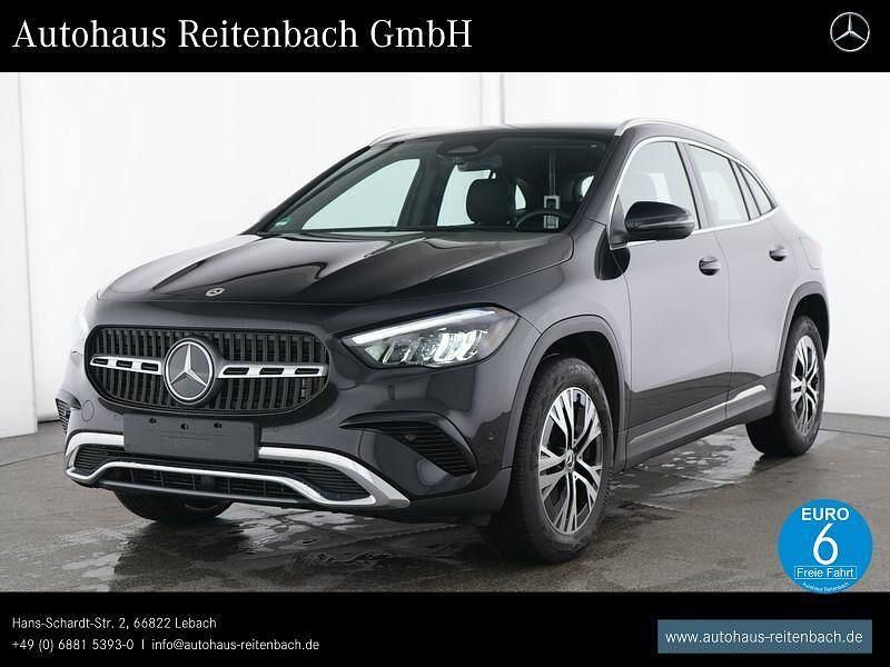 Gebraucht Mercedes GLA180 Progressive 136 PS (100 kW) 2024 Lack kosmosschwarz SUV