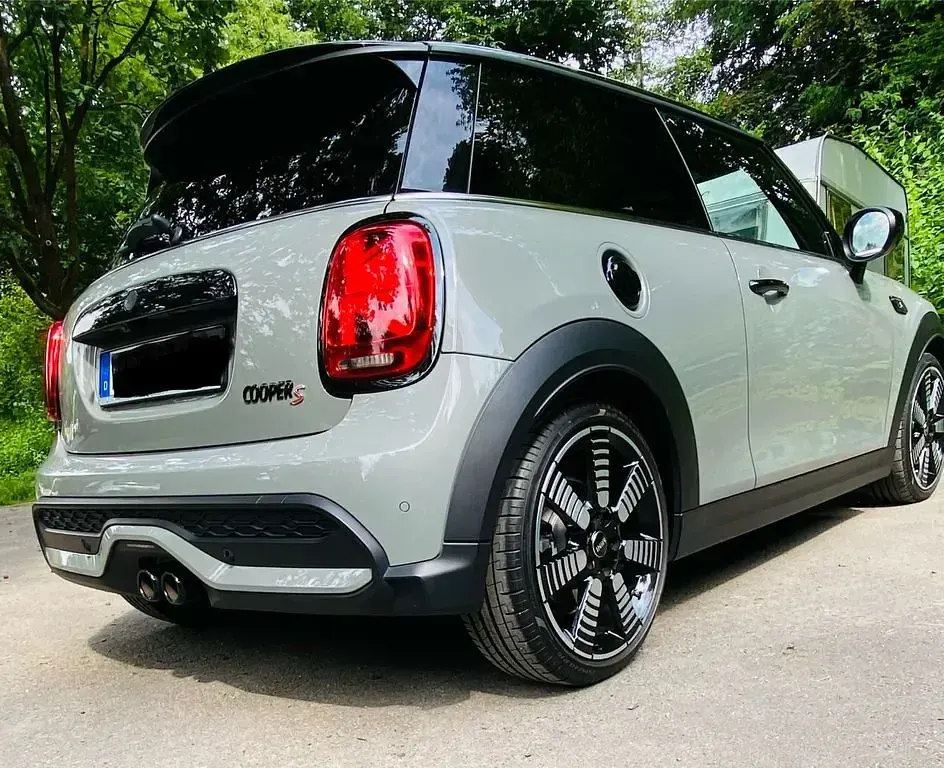 Używany Mini Cooper S 178 KM (130 kW) 2021 Szary Hatchback