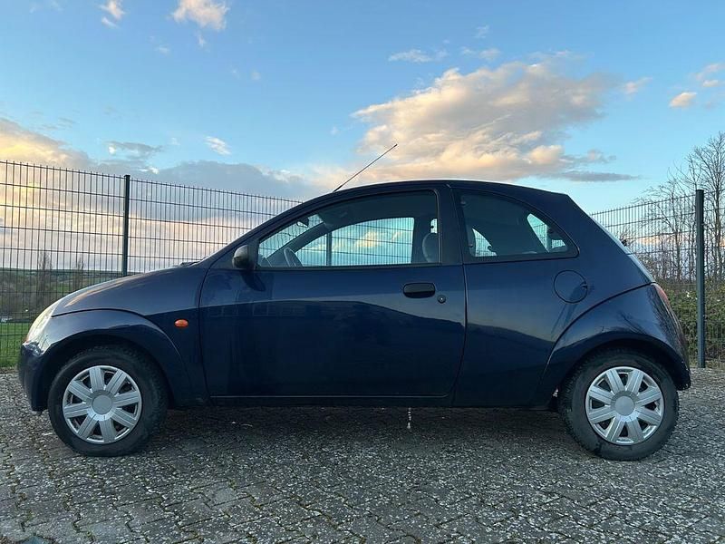 Gebraucht Ford Ka 60 PS (44 kW) 2000 Blau Kleinwagen