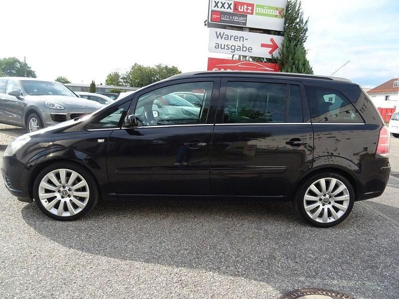 Schwarz Gebraucht 2005 Opel Zafira Edition Van / Kleinbus | 2.790 € (Guter Preis) - Bild 1/4