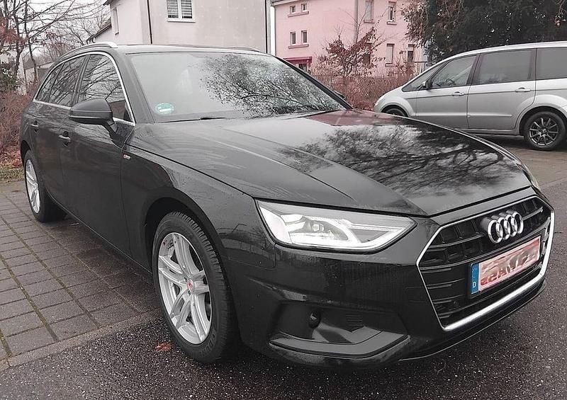 Gebraucht Audi A4 Sport 170 PS (125 kW) 2020 Schwarz Kombi