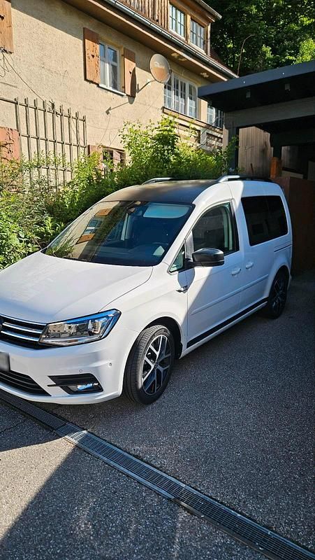 Gebraucht VW Caddy Highline 135 PS (99 kW) 2020 Weiß Van / Kleinbus