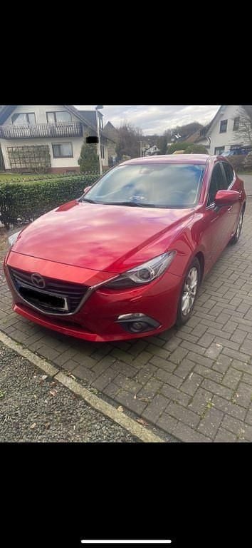 Gebraucht Mazda 3 Nakama 120 PS (88 kW) 2016 Rot Limousine