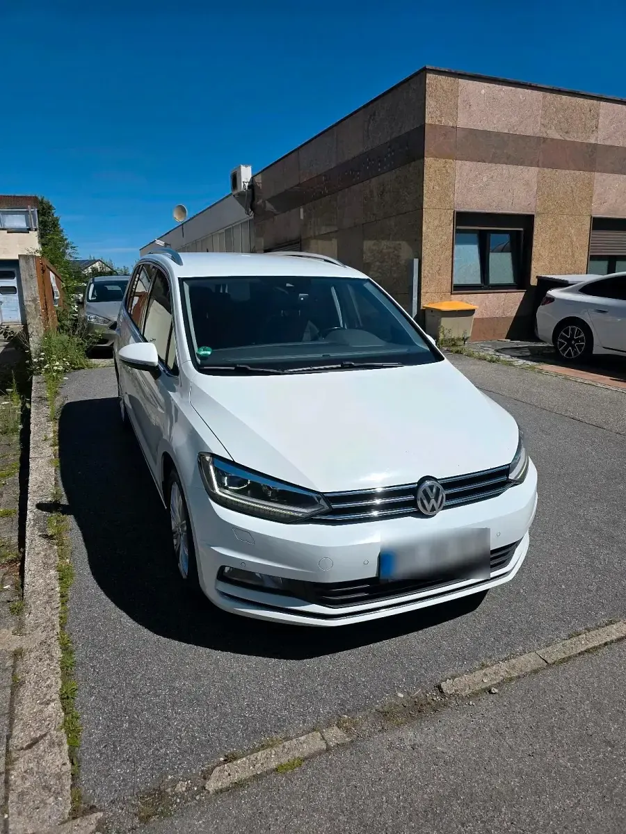 Gebraucht VW Touran 150 PS (110 kW) 2016 Weiß Van / Kleinbus