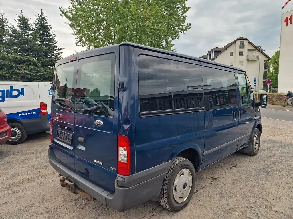 Gebraucht Ford Transit Trend 86 PS (63 kW) 2010 Blau Kombi