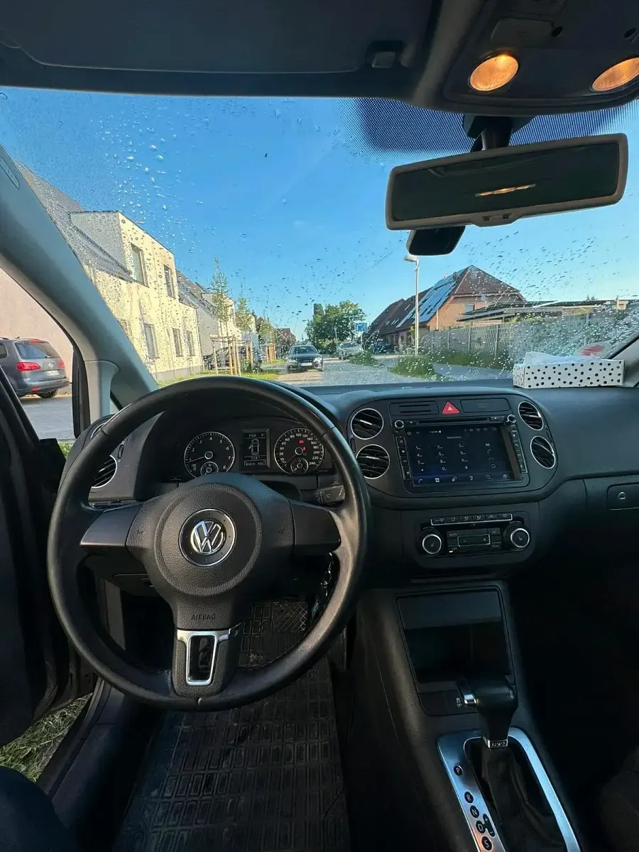 Gebraucht VW Golf VI 160 PS (117 kW) 2010 Gold Kleinwagen