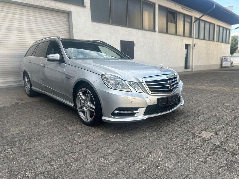Gebraucht Mercedes E500 AMG 408 PS (300 kW) 2011 Silber Limousine