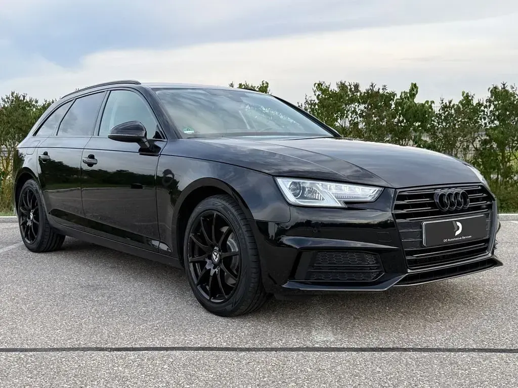 Gebraucht Audi A4 Sport 150 PS (110 kW) 2019 Schwarz Kombi