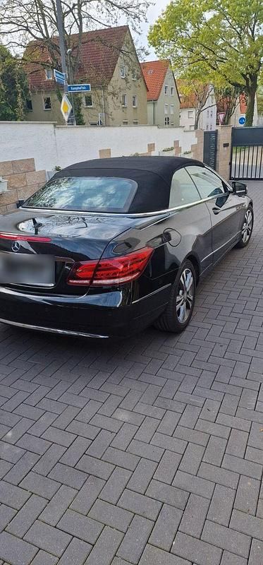 Second-hand Mercedes E200 184 CP (135 kW) 2015 Negru Cabrio
