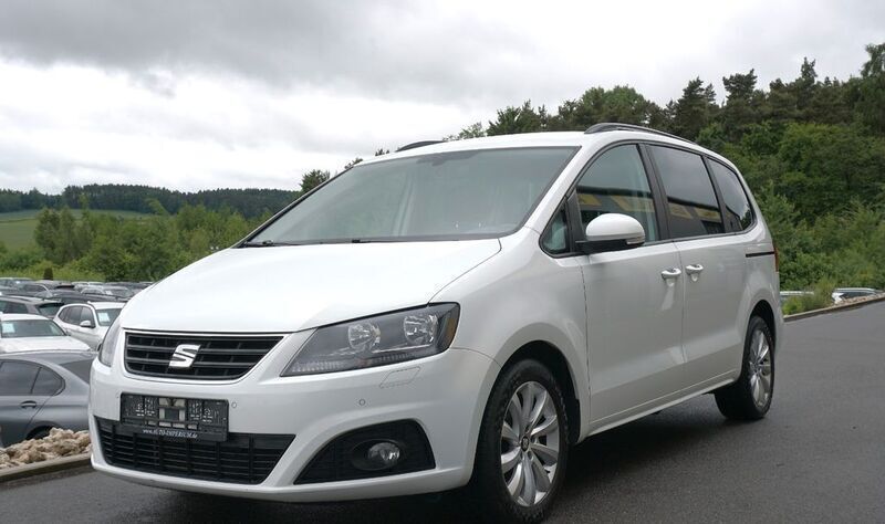 Weiß Gebraucht 2015 Seat Alhambra Style Van / Kleinbus | 9.700 € (Fairer Preis) - Bild 1/4