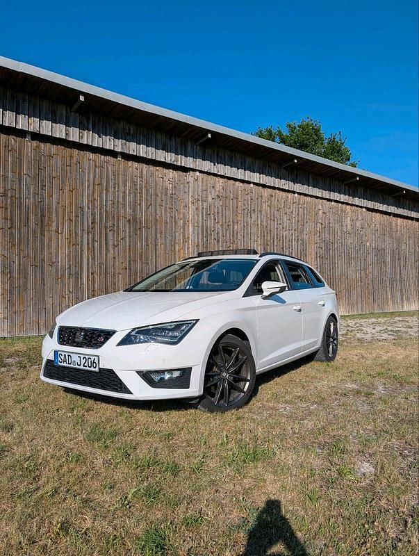 Gebraucht Seat Leon ST FR 180 PS (132 kW) 2015 Weiß Kombi