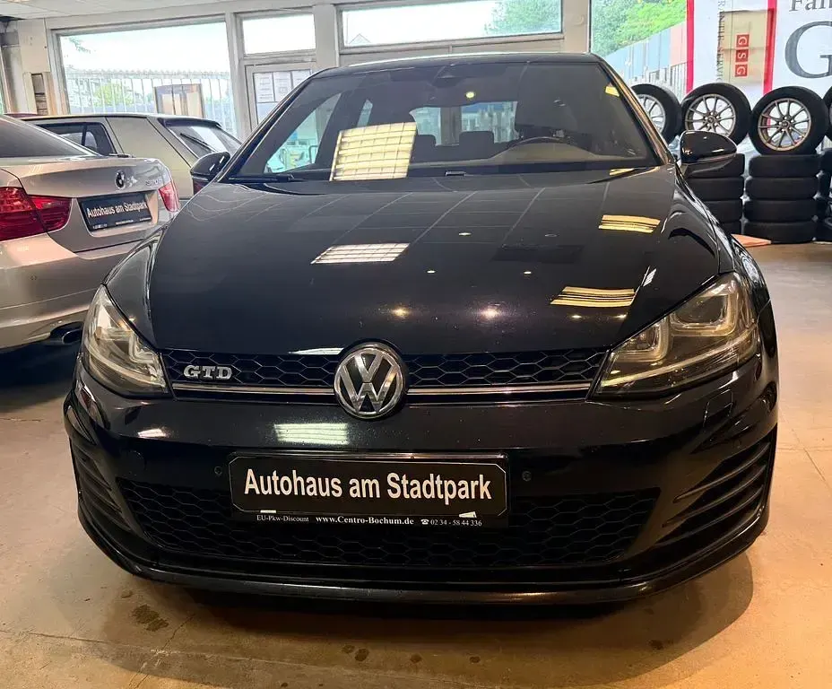 Gebraucht VW Golf VII Sound 184 PS (135 kW) 2017 Schwarz Limousine