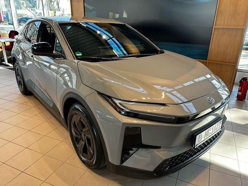 Gebraucht Toyota C-HR+ 164 kW (224 PS) 2026 Grau SUV