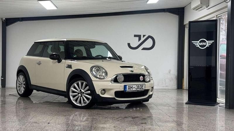 Weiß Gebraucht 2010 Mini Cooper S Coupé Coupé | 10.950 € (Fairer Preis) - Bild 1/4