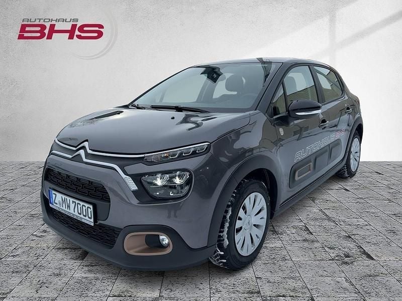 Platinum grau (grau) Gebraucht 2023 Citroën C3 PureTech Limousine | 13.900 € (Fairer Preis) - Bild 1/4