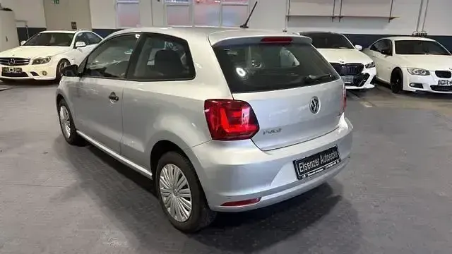 Gebraucht VW Polo Trendline 92 PS (67 kW) 2016 Silber Kleinwagen