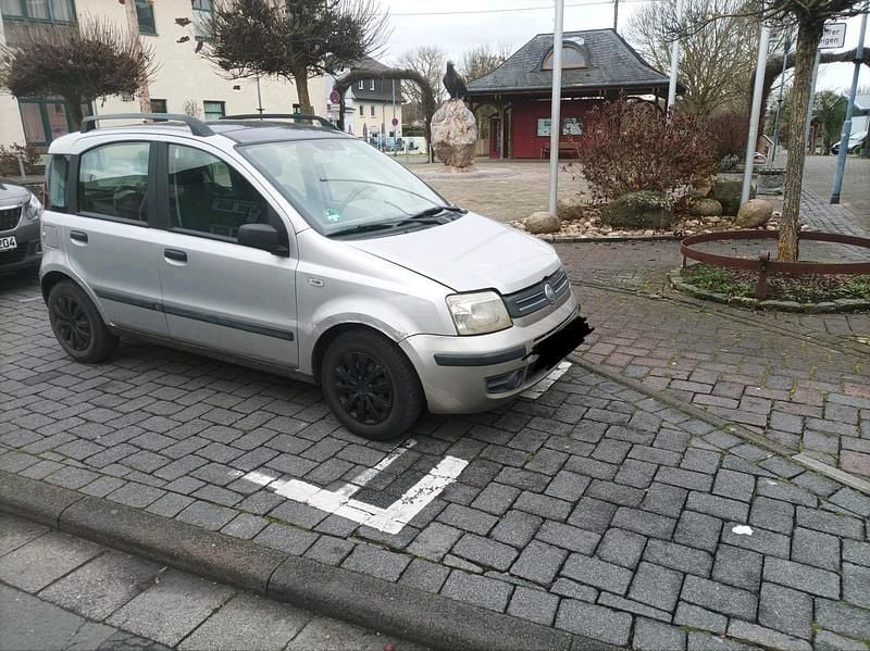Silber Gebraucht 2004 Fiat Panda Kleinwagen | 888 € (Fairer Preis) - Bild 1/4