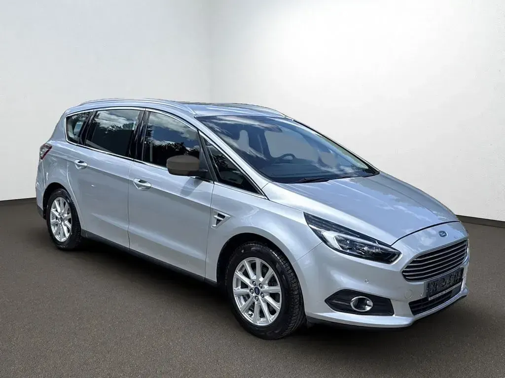 Gebraucht Ford S-MAX Titanium 150 PS (110 kW) 2016 Silber Van / Kleinbus