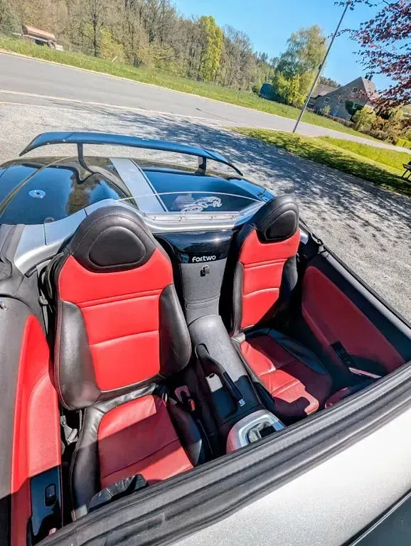 Second-hand Opel GT 264 CP (194 kW) 2007 Negru Cabrio
