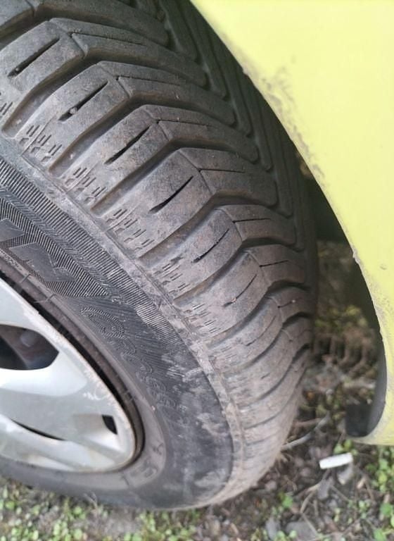 Gebraucht Ford Ka Trend 69 PS (50 kW) 2011 Grün Kleinwagen