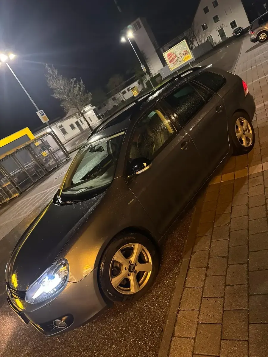 Gebraucht VW Golf VII 105 PS (77 kW) 2013 Grau Kombi