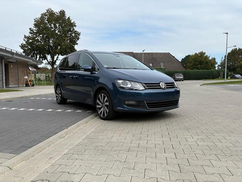 Gebraucht VW Sharan Allstar 150 PS (110 kW) 2016 Blau Van / Kleinbus