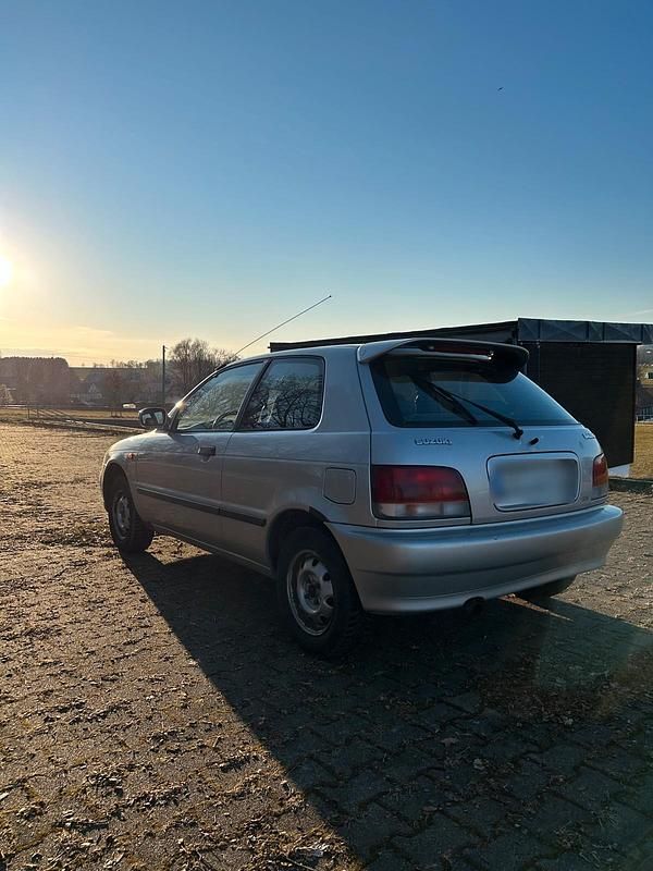 Gebraucht Suzuki Baleno 85 PS (62 kW) 1999 Silber Kleinwagen