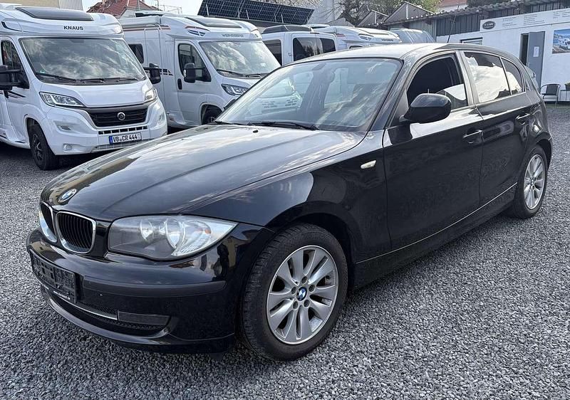 Gebraucht BMW 116 122 PS (89 kW) 2011 Schwarz ii Kleinwagen