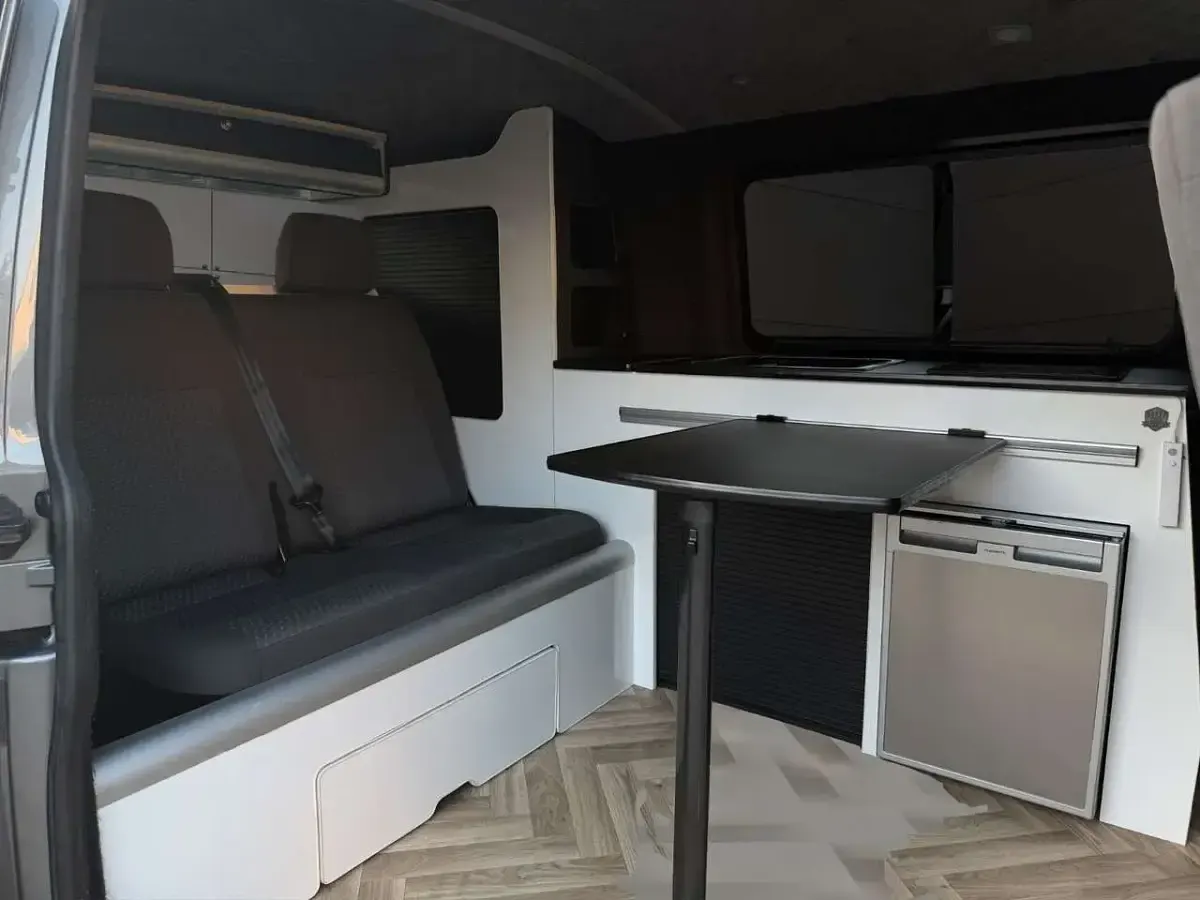 Gebraucht VW California California 179 PS (131 kW) 2014 Natural grey metallic Van