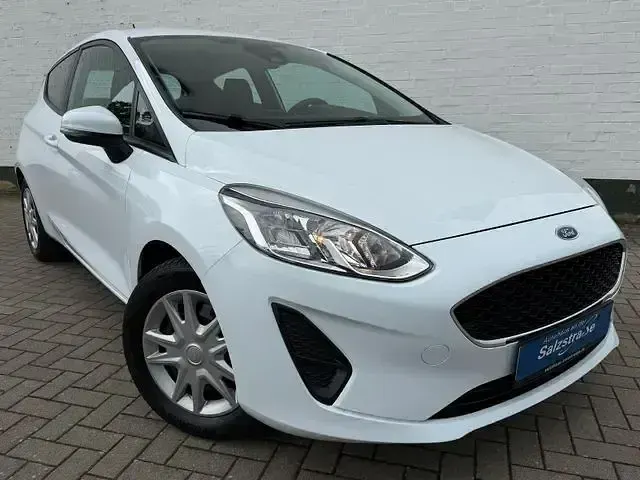 Gebraucht Ford Fiesta 95 PS (69 kW) 2020 Frostweiß Kleinwagen