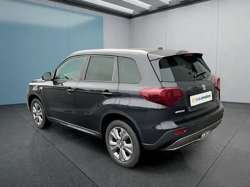 Neu Suzuki Vitara 110 PS (80 kW) 2026 Schwarz SUV