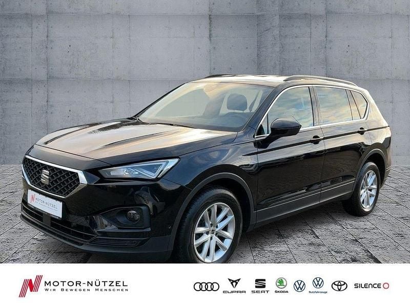 "deep" schwarz perleffekt Gebraucht 2022 Seat Tarraco Style SUV | 27.930 € (Fairer Preis) - Bild 1/4