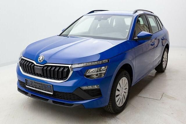 Blau Gebraucht 2022 Skoda Kamiq Essence SUV | 25.610 € - Bild 1/2