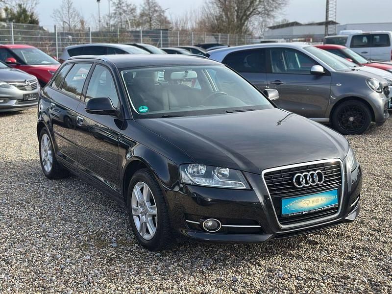 Gebraucht Audi A3 Attraction 125 PS (91 kW) 2012 Schwarz Kleinwagen