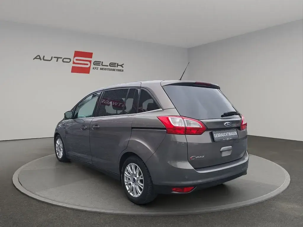 Gebraucht Ford Grand C-Max Titanium 140 PS (102 kW) 2012 Braun Van / Kleinbus
