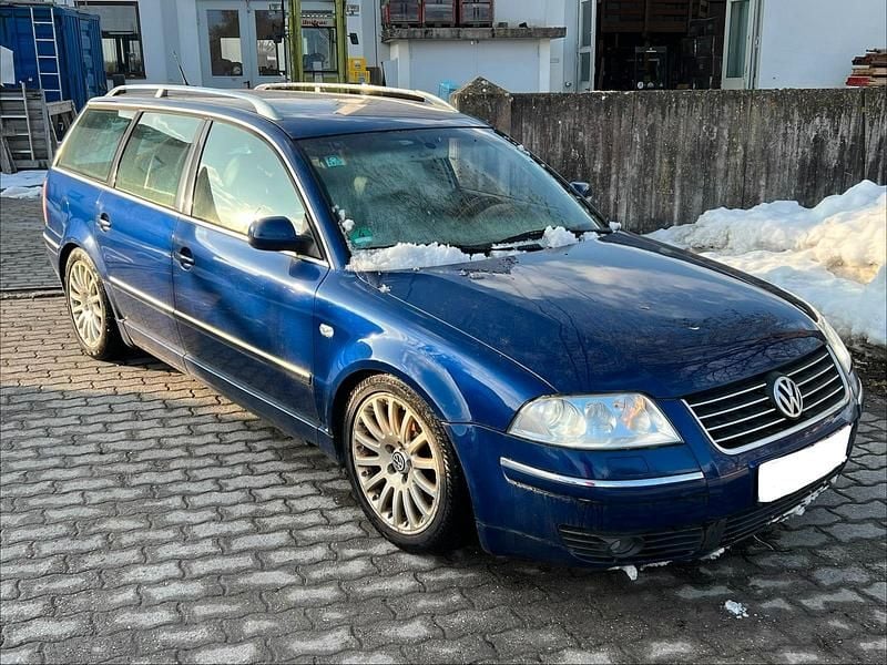 Gebraucht VW Passat 193 PS (141 kW) 2001 Blau Kombi