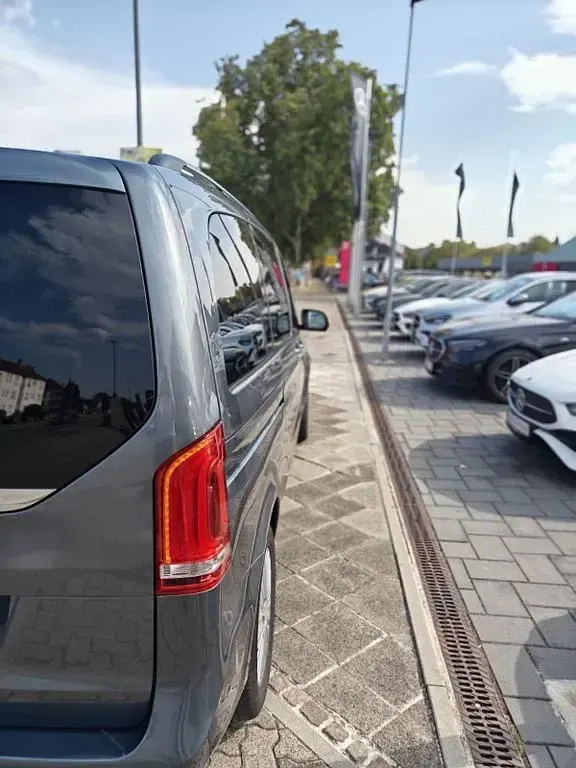 Gebraucht Mercedes V250 Avantgarde 190 PS (139 kW) 2017 Grau Van / Kleinbus