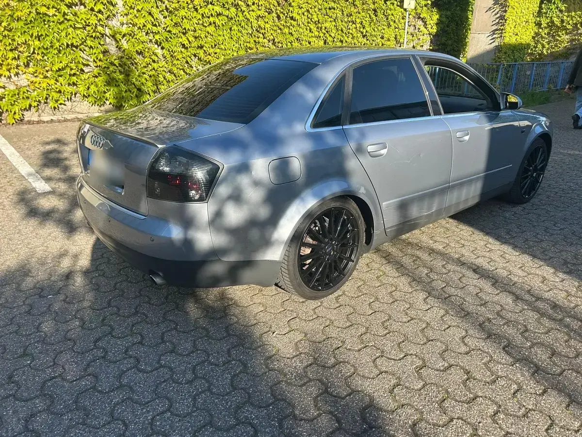 Używany Audi A4 163 KM (119 kW) 2002 Sedan/Limuzyna
